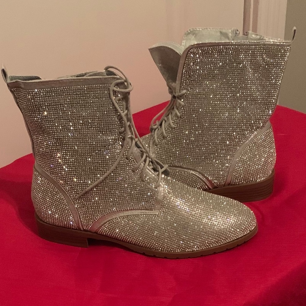 BLING BOOTS BEAUTIFUL WOMENS SIZE 10
